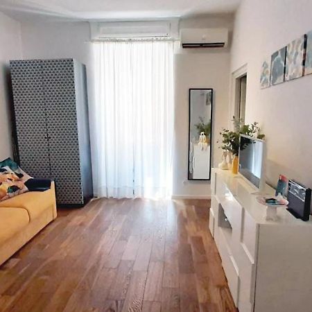 Apartamento Cheerful Flat In Funky Roma Exterior foto